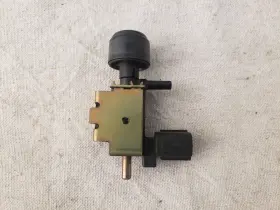 36163-pnd-a01 Acura 02-06 Rsx Honda Cr-v Intake Manifold Imrc Vacuum Valve Bypass Solenoid Oem