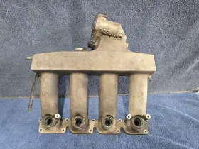 06b1333233 Audi 2001 A4 Quattro 1.8 Turbo Upper Intake Manifold And Throttle Body