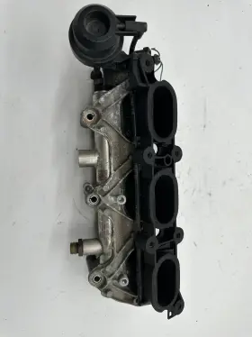 06e133110n Audi 07-08 3.2l Air Intake Manifold Connector Fuel Rail Right #3
