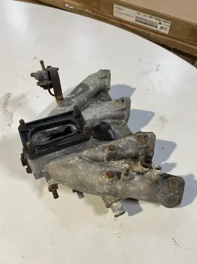 1257727225 Bmw 1259773 2002 M10 2-barrel Carburetor Peanut Intake Manifold