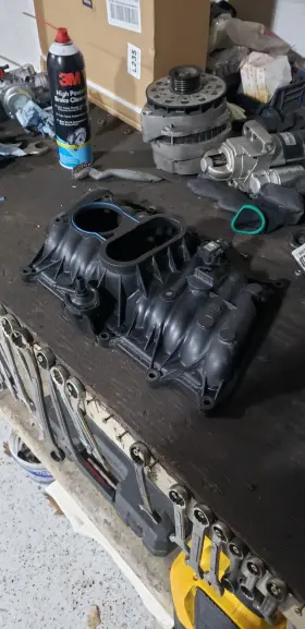 2572808135-1e Chevrolet 98 Chevy 350 Upper Intake Manifold. Came Off A 3500 Express Van #2
