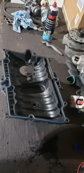 2572808135-1e Chevrolet 98 Chevy 350 Upper Intake Manifold. Came Off A 3500 Express Van #3