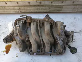 329-01722 Chevrolet Intake Manifold From 2001 Silverado 2500 8.1l 11804758