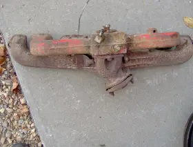 3822913 Chevrolet 1963 1964 1965 1966 67 Chevy Impala 230 250 6 Cylinder Intake And Exhaust Manifold