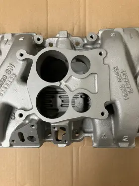 458520 Chevrolet Factory Gm Aluminum Intake Chevy 1978-1985 Camaro Corvette 350 305 Nice #3