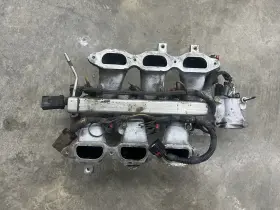 4781035 Chrysler 2008-2010 Town And Country Caravan 3.3 3.8 Lower Intake Manifold
