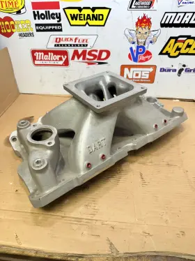 42421000 Dart 42522000 Small Block Chevy V-8 Iron Eagle/pro1 Manifold 4500 Dominator
