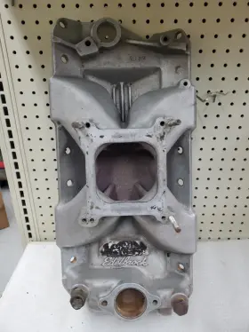 2977 Edelbrock Bowtie Victor Jr