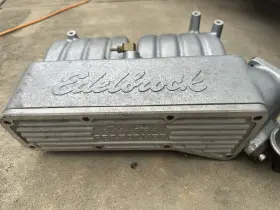 350-3882 Edelbrock Upper Intake Efi Ford Truck. Bronco Or F-150 5.8 Windsor