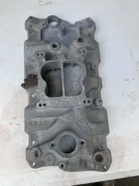 S.p.2-p Edelbrock S.r2-r Vintage Sp2p Intake Manifold Sbc V8 305 327 350 383 400