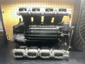 4r3e-9424-ej Ford 2005 06 07 08 09 2010 Mustang Gt 4.6l Air Intake Manifold