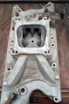701r-61 Ford Holly Street Dominator Intake Manifold Small Block 302 5.0 289 260