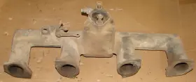 B9ea-9425-a Ford 223 Intake Manifold - Six #2