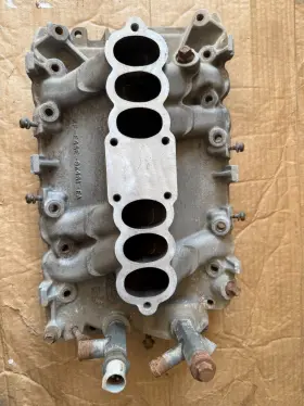 Rf-f4se-9k461-ea Ford 94-95 Mustang 3.8l V6 Lower Intake Assembly F4sz-9424-e