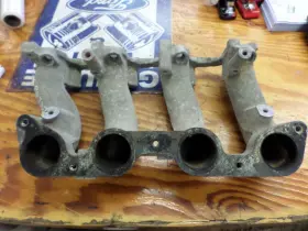 329-01452 Ford Truck Intake Manifold 4-153 2.5l Lower Fits 95-01 Ranger