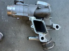 329-02041 Ford Truck Lower Intake Manifold 6.7l Fits 2015-2019 F250 F350 F450 F550