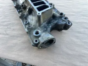 Rf-e7te-9k461-f1a Ford Truck 87-96 Bronco 5.0 302 Lower Intake Manifold Oem #3