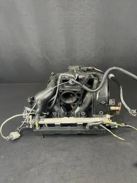 Ys4z9424ha Ford Focus Intake Manifold With Fuel Rail Injectors 2.0 Oem 2001-2004