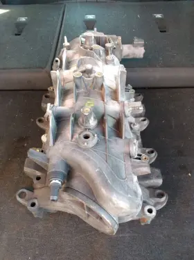 25328820 General Motors 1999-2002 Chevrolet Tahoe Gmc Sierra Yukon 4.8l 5.3l 6.0l Upper Intake Manifold #3