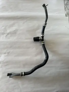 97357033 General Motors 2004.5-2005 6.6l Lly Duramax Positive Crankcase Ventilation Pcv