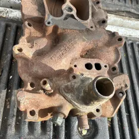 10052952 Gm 454 V-8 Intake Manifold - Used #2