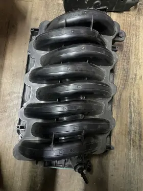 12678422 Gmc 2015 2016 2017 2018 2019 2020 Yukon 6.2 Intake Manifold And Cover #3