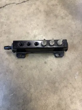 Gvm100-t Golden Eagle Used Black Billet Vaccum Maniold Block #2