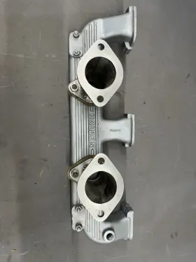 7428490 Holden Torano Twin Stromberg Carby Hd Hr Red Motor Manifold 149 161 179 186 202