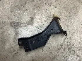 17132-p2m-a00 Honda 96-00 Civic Ex - D16y8 Sohc Vtec Intake Manifold Bracket Brace Stay