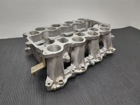 14001-eh01a Infiniti 14001eh01a 06-08 Fx Series 4.5l V8 Lower Intake Manifold Oem #2
