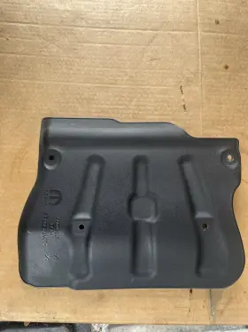 50049625 Jeep 2017-2021 Compass 2.4l Engine Air Intake Manifold Cover Shield Oem