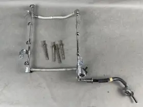 F80e-9f792 Lincoln 1998 1999 2000 2001 2002 Continental Fuel Rails With Retainer Bolt Set