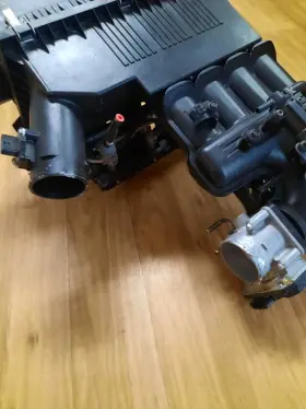14003-ea000 Nissan Genuine 2005-2020 Frontier 2.5 Intake Manifold #2