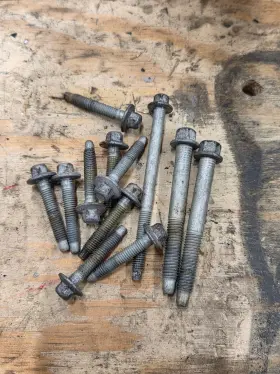 24501552 Pontiac 1995-2002 Firebird Camaro 3.8l 3800 Series 2 V6 Upper Intake Manifold Bolt Set