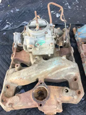 7027060 Pontiac 9784438 1965 389 2 Barrel Intake Manifold And Carburetor Used Gm