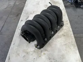 94811001102 Porsche 2003-2006 Cayenne 955 4.5l M48 V8 Engine - Intake Manifold