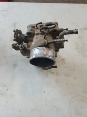 1710935040 Toyota Pickup 4runner Hilux 22re 2.4l 4cyl Throttle Body 1710935040 Toyota Pickup 4runner Hilux 22re 2.4l 4cyl Throttle Body