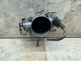 22210-35030 Toyota 1984-1985 Pickup 4runner Celica 22re Intake Throttle Body Oem 22210-35030 Toyota 1984-1985 Pickup 4runner Celica 22re Intake Throttle Body Oem