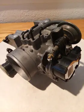 65070 Toyota Oem Throttle Body Assembly Automatic 3.0l V6 4runner Pickup 88-95 Non Cc #3