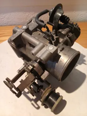 65070 Toyota Oem Throttle Body Assembly Automatic 3.0l V6 4runner Pickup 88-95 Non Cc