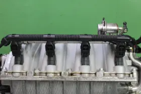 329-59787 Volkswagen 04-06 Phaeton 4.2l Intake Manifold Assembly With Throttle Body Oem #3