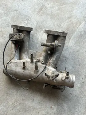 1000188 Volvo Fuel Injection Intake Manifold Throttle Body B20e/b20f P1800 240