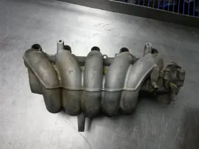 6842423 Volvo Intake Manifold For 94-97 850 2.3