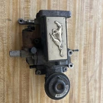 Oem Uppler Intake Manifold Plenum W/ Throttle Body 98-02 Ford Mustang 4.6L. Fixed Price $119.00.