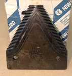 Box Of (25) Part# 9622744 Serrated Sickle Sections New Holland Case Ford Ih Nos. Fixed Price $39.99.